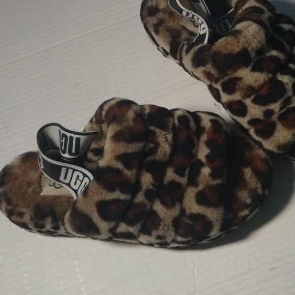 Ugg fluff slides - Picture 2 of 11